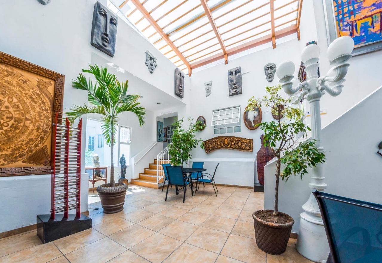 European Life Style Executive Suites Zapopan Exterior photo